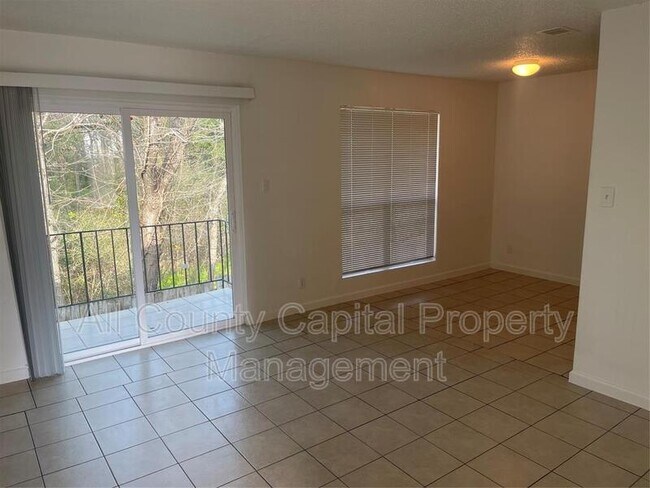 Photo - 2906 Sweeney Ln Unidad A