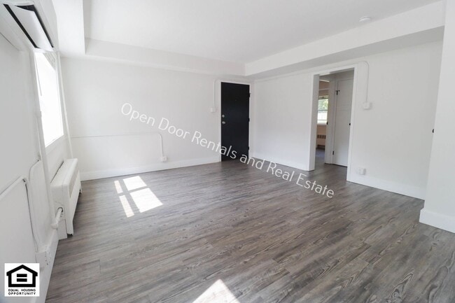 Photo - 1823 Griswold Dr Unit B01