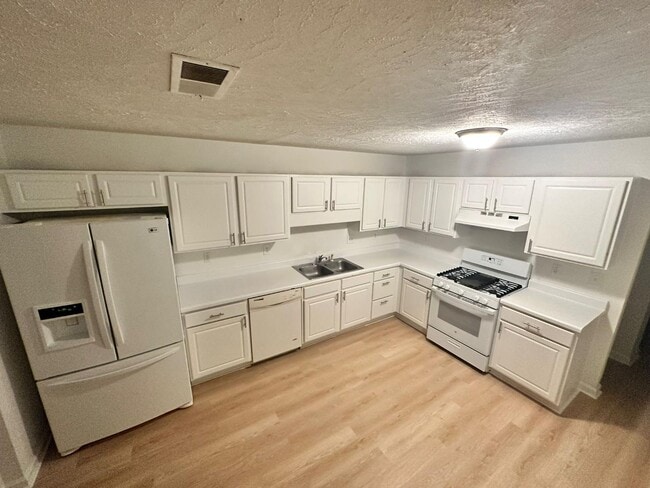 Photo - 1181 Vintage Pointe Dr