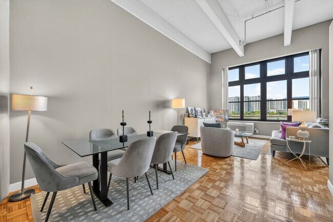 Building Photo - 1500 Washington St Unit 3K