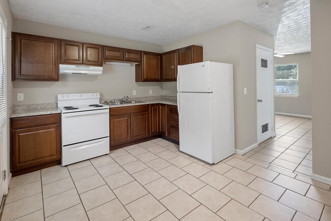 Cedar Chase Apartments