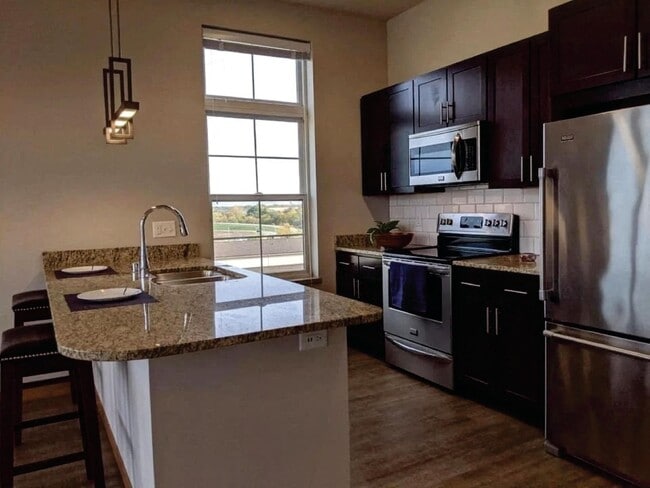 Photo - Middleton Station