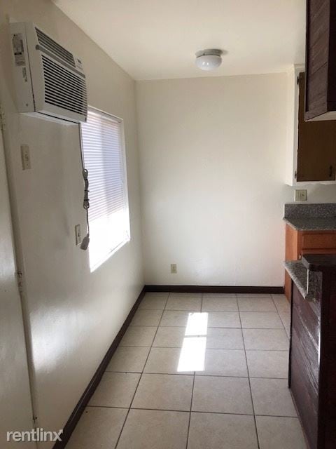 Photo - 1 br, 1 bath Apartment - 342 E Lancaster Blvd