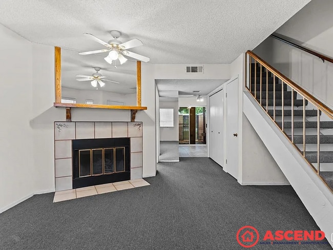 Photo - Stunning Townhome in Southwest Bakersfield!