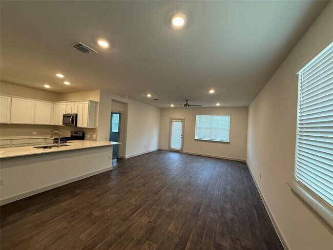 Photo - 14108 Boquist Dr