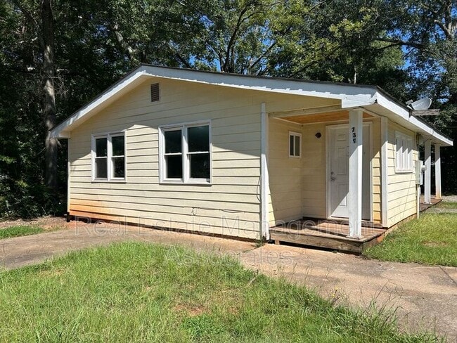 Building Photo - 739 E Central Ave Rental