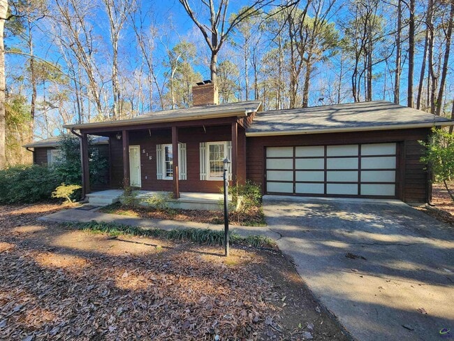 Photo - 515 Wilderness Dr House