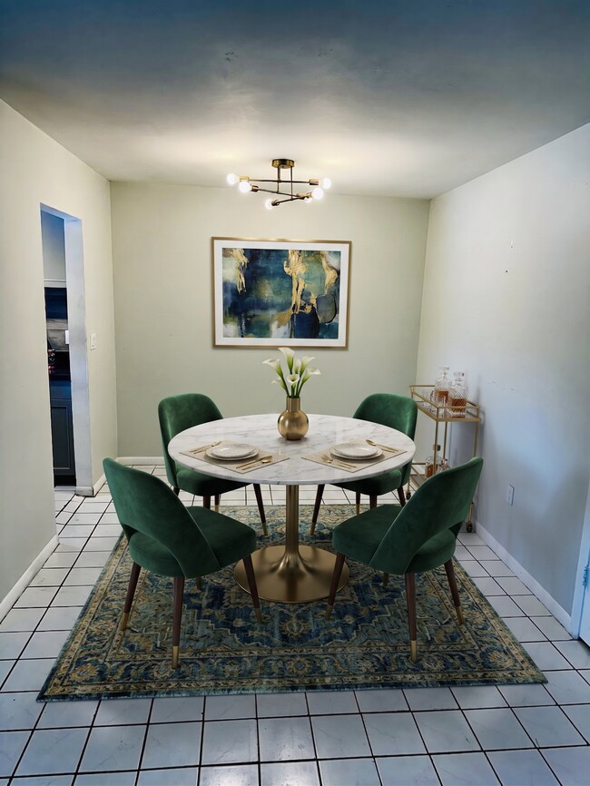 Photo - 2 N Fernwood Ave