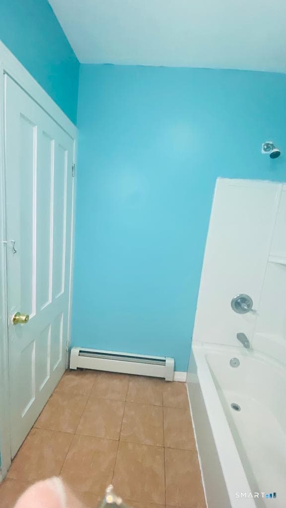 Photo - 210 Smith St