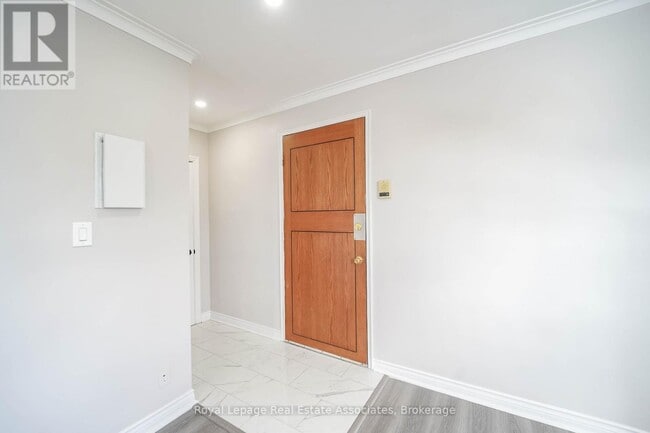 Photo - 485 Mortimer Ave Unit 6