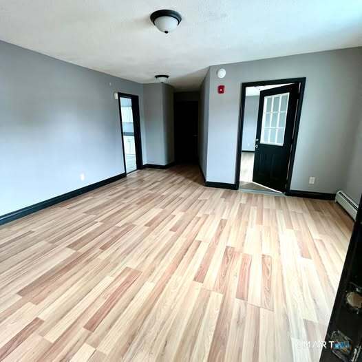 Photo - 7 Market Ln Unit C