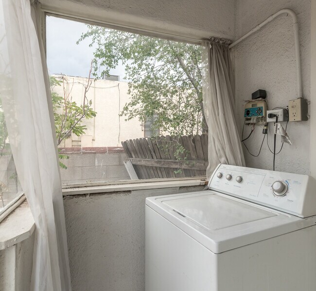 MONTERY HEIGHTS CNM/UNM DARLING 2 Bedroom Rental House Rental in