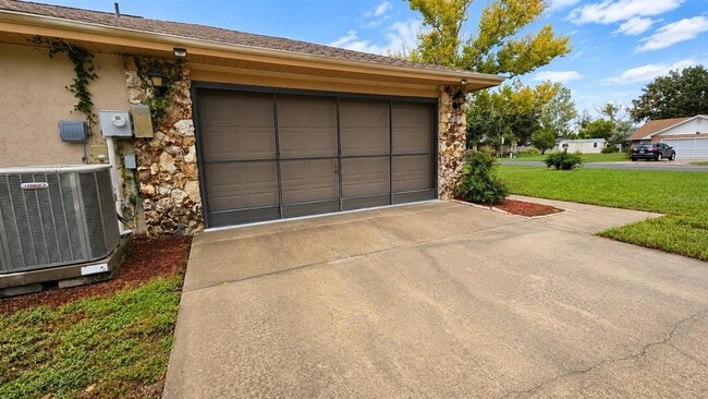 35025 Raintree Dr