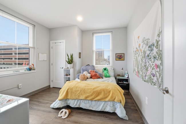 Photo - Polk on Third