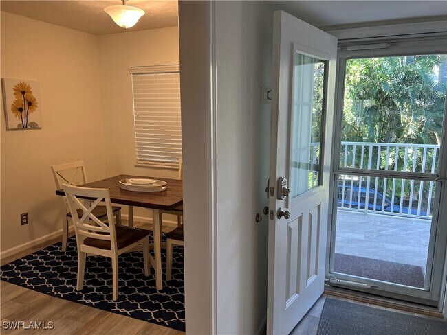 Photo - 1050 9th St S Unidad 102