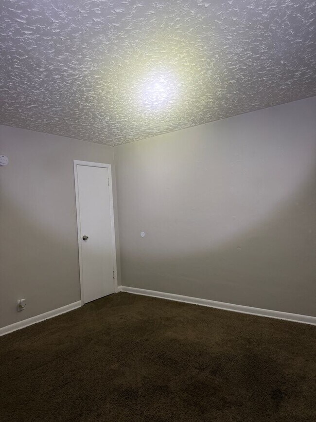 Photo - 3709-3711 Kinnear Ave Unit 3711 Kinnear Ave