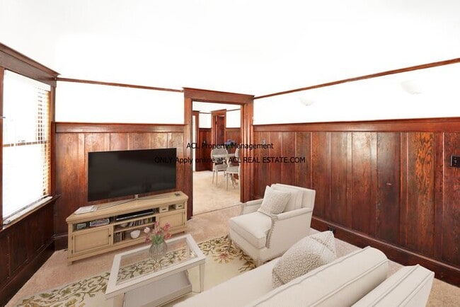 Photo - Nicely Located, Pet Friendly, Lake Merritt area home for rent