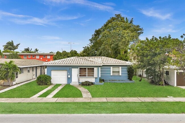 Photo - 1845 Sherman St