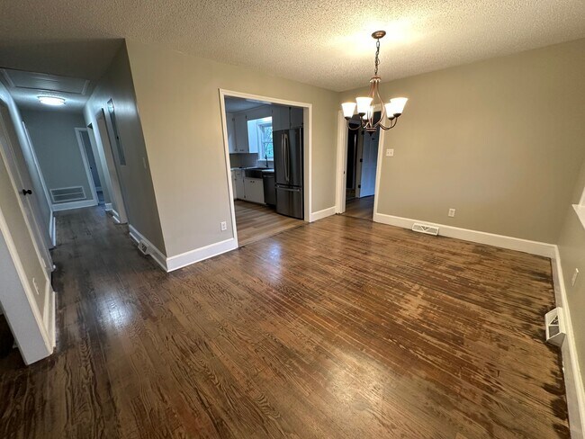 Photo - 4-Bedroom Ranch Home