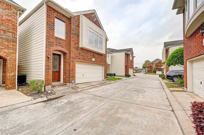 Building Photo - 1772 Aden Dr Rental