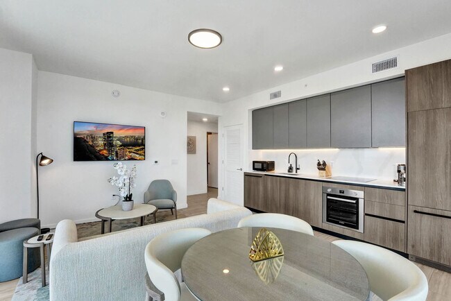 Photo - 580 72nd St Unidad ID1263796P