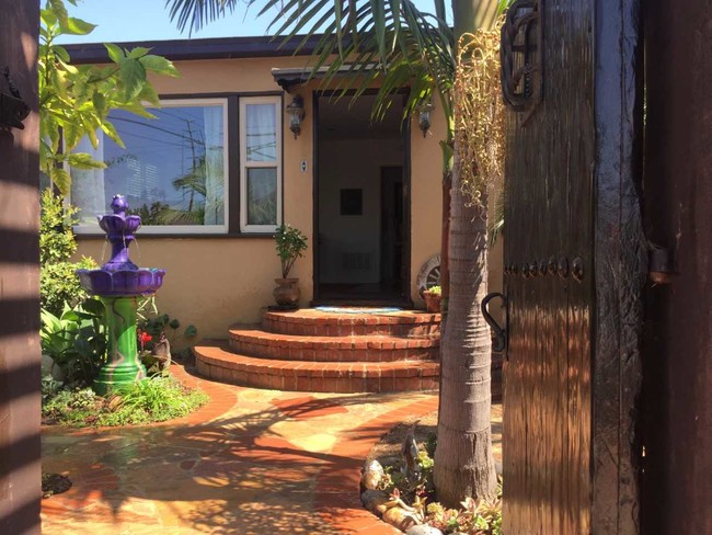 Entering view and private garden space - 12416 Short Ave House