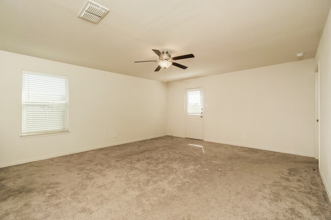 Photo - 11910 Nucio Ridge
