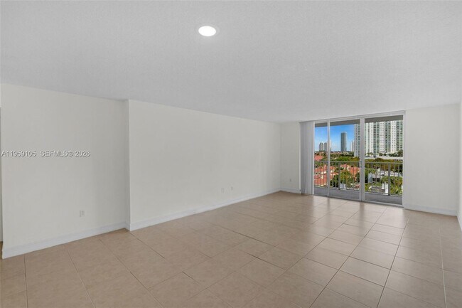 Photo - 2851 NE 183rd St Unit 803E