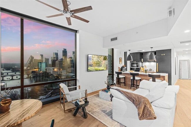 Building Photo - 70 Rainey St Unit 1802A Rental