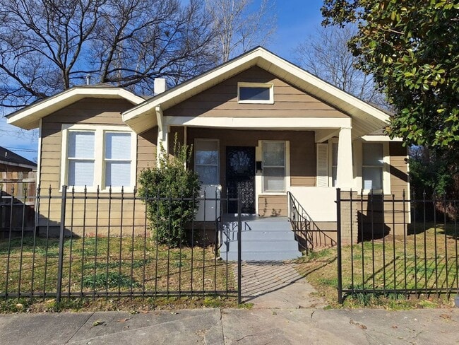 Photo - Newly Renovated 3 Bedroom 1 Bath | Open to Section 8 | Midtown - 1/2 OFF The First Month's Rent