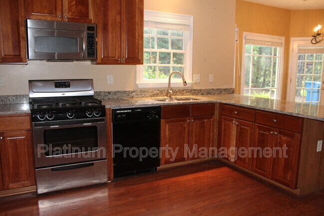 Photo - 5045 Tidewater Way