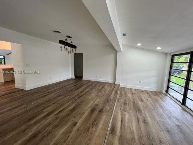 Photo - 14825 Garden Dr