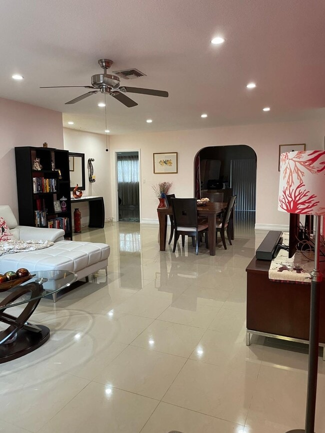 Photo - 11440 NW 39th St Unit 1