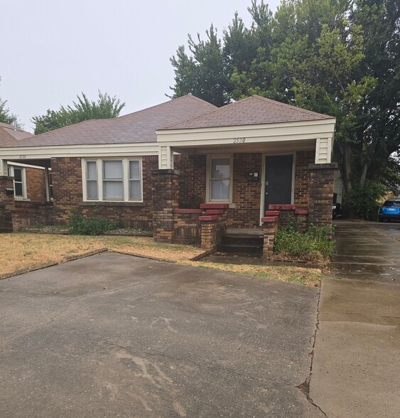 Front Duplex on 11th