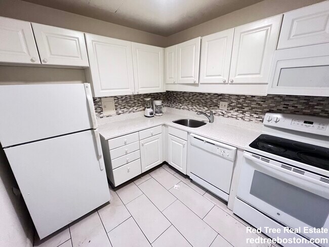 Photo - 101 Monmouth St Unit 104