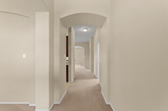 Photo - 2818 Lockeridge Oaks Dr