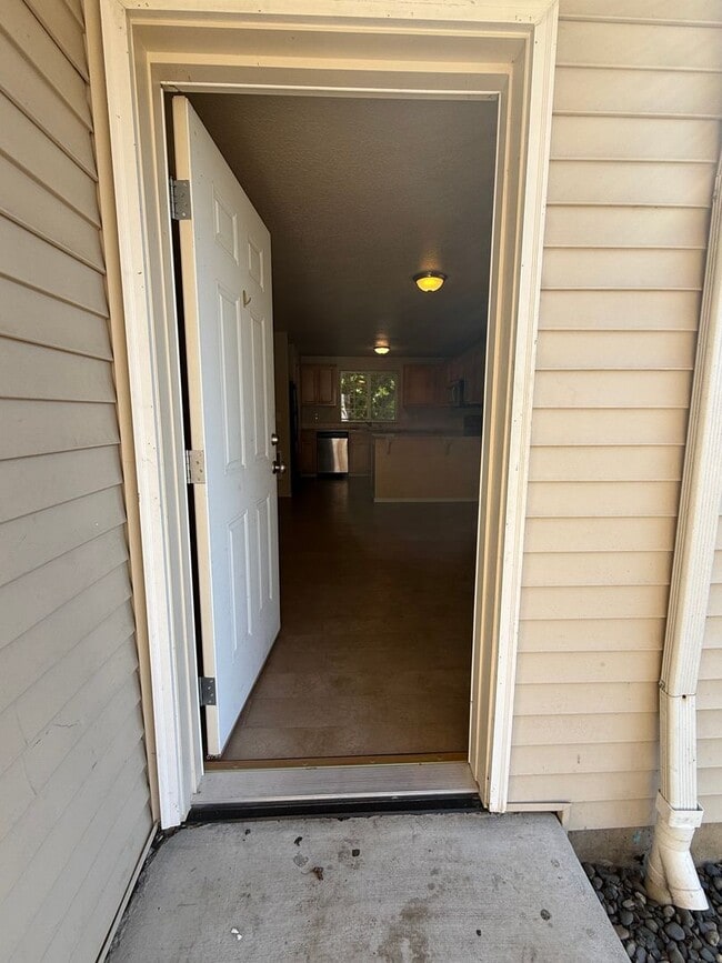 Photo - 3 Bedroom/2.5 Bath Home in Carter Park!