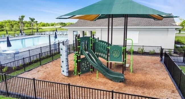 Photo - 19558 Fairhill Ct