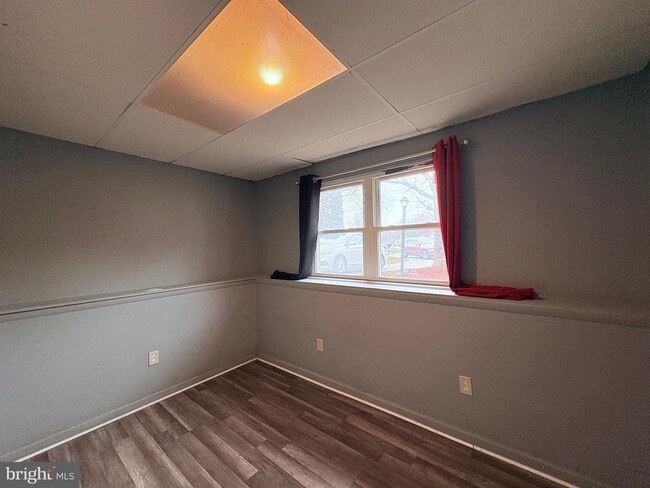 Photo - 2000 English Oak Ct