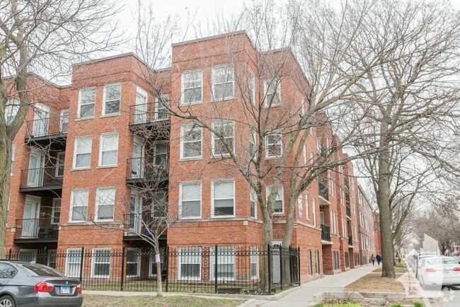 Building Photo - 2520 W Leland Ave Rental