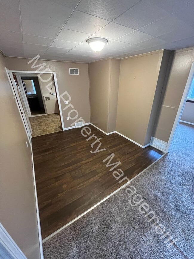 Photo - 206 Harold St Unit B