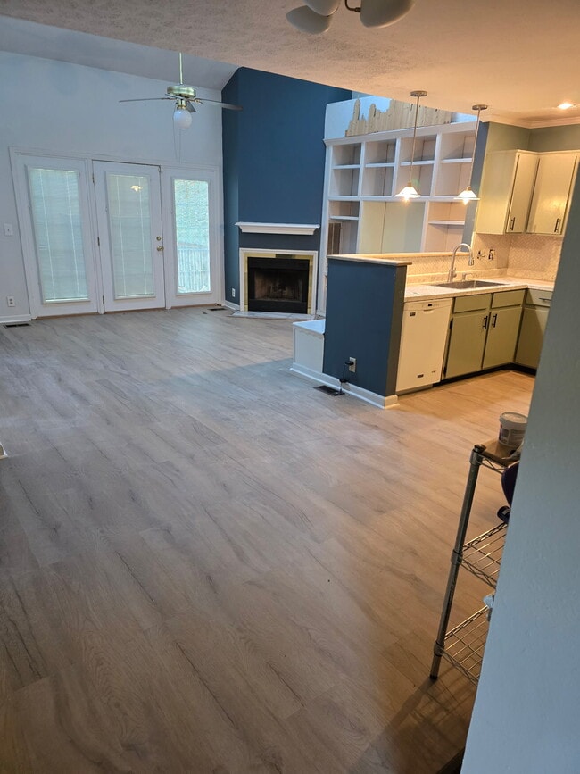 Photo - 5210 Village Way Unidad 1