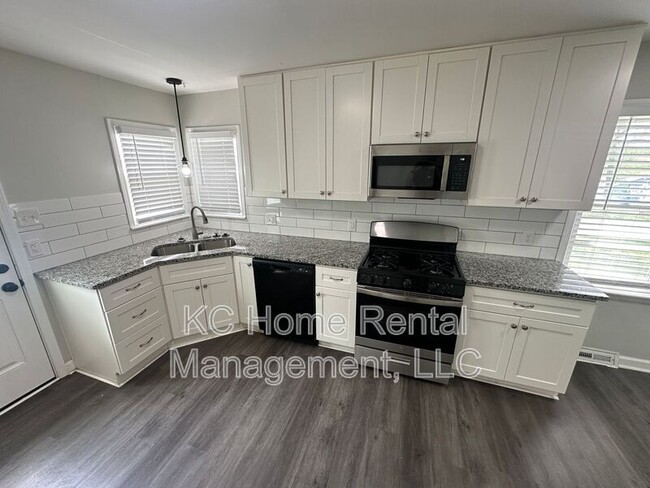 Photo - 10036 W 51st St House
