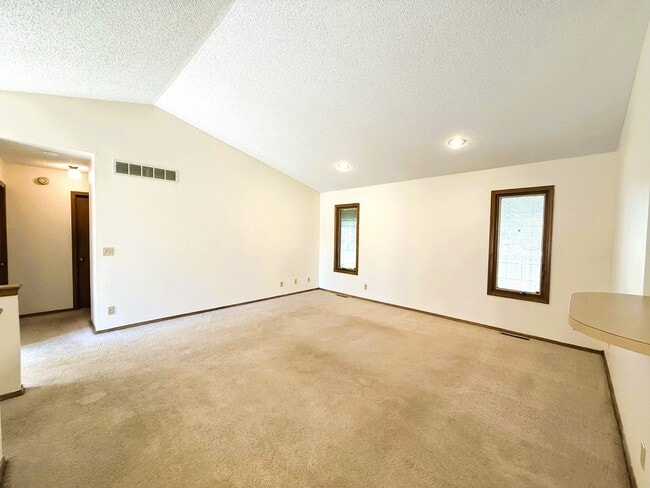 Photo - 13932 Lockmoor Cir
