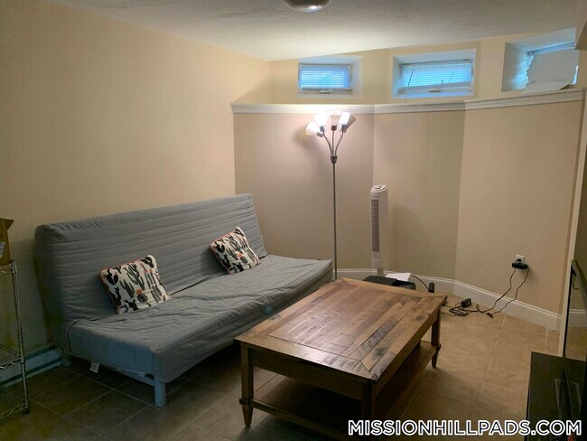 Photo - 891 Huntington Ave Unidad G-2