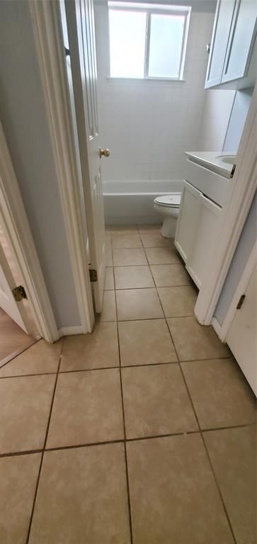 Photo - 8617 Talyne Chaise Cir Unit B