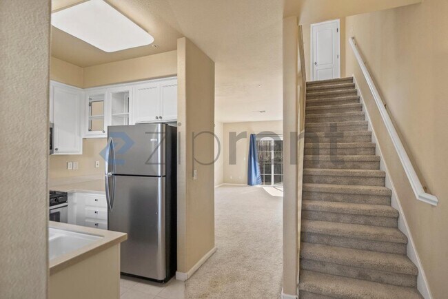 Photo - 20 Ashford Pl