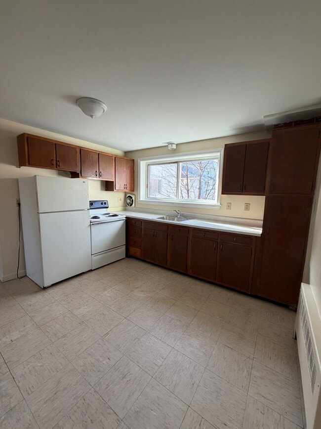 Photo - 132-134-134 Adelaide St Unit AD 134 / B-3