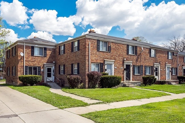 Franklin Village Apartments