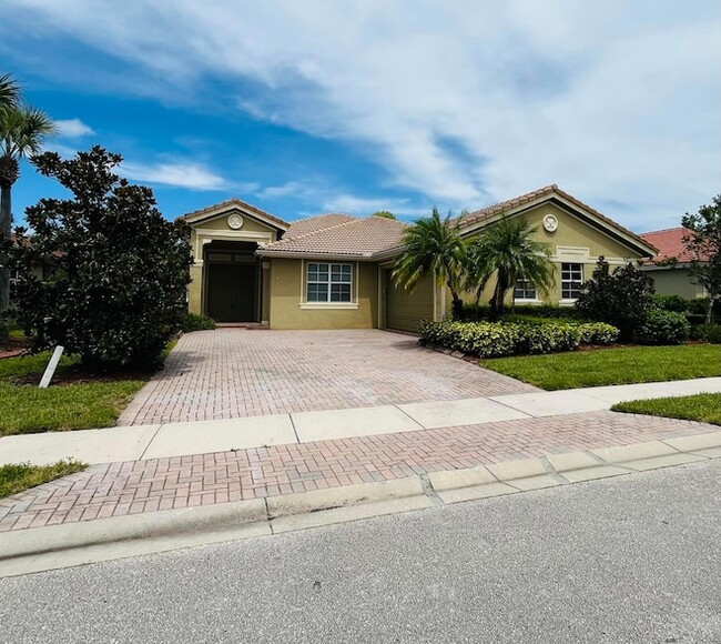 6354 Astor Pl